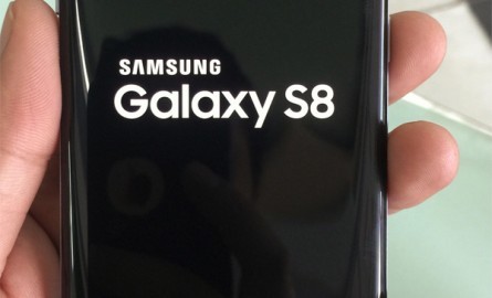 Những "lỗi" ngớ ngẩn trên Galaxy S8, S8+. Samsung Galaxy S9 sẽ sửa sai?