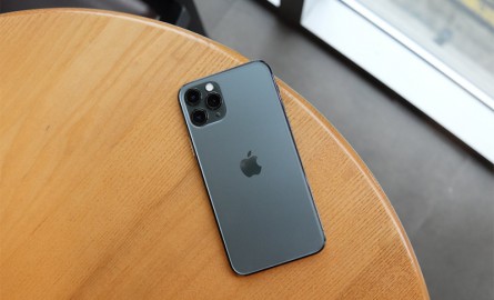 Lý do nên mua iPhone 11 Pro thay vì Galaxy S20